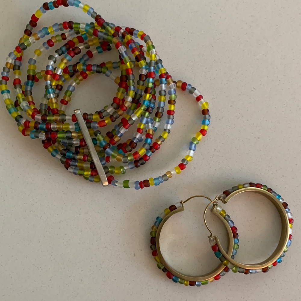GORGEOUS Sea Glass Bead Bracelet and Earring Set